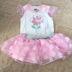3-6M Loves me onesie with tutu